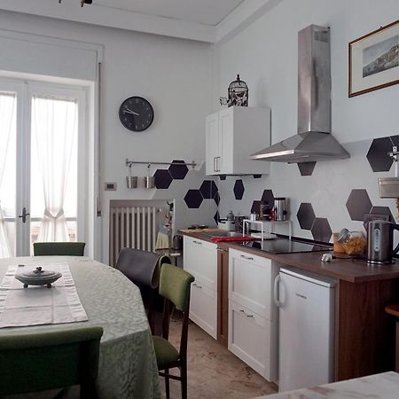Appartamento Viva La Nonna Salerno Esterno foto