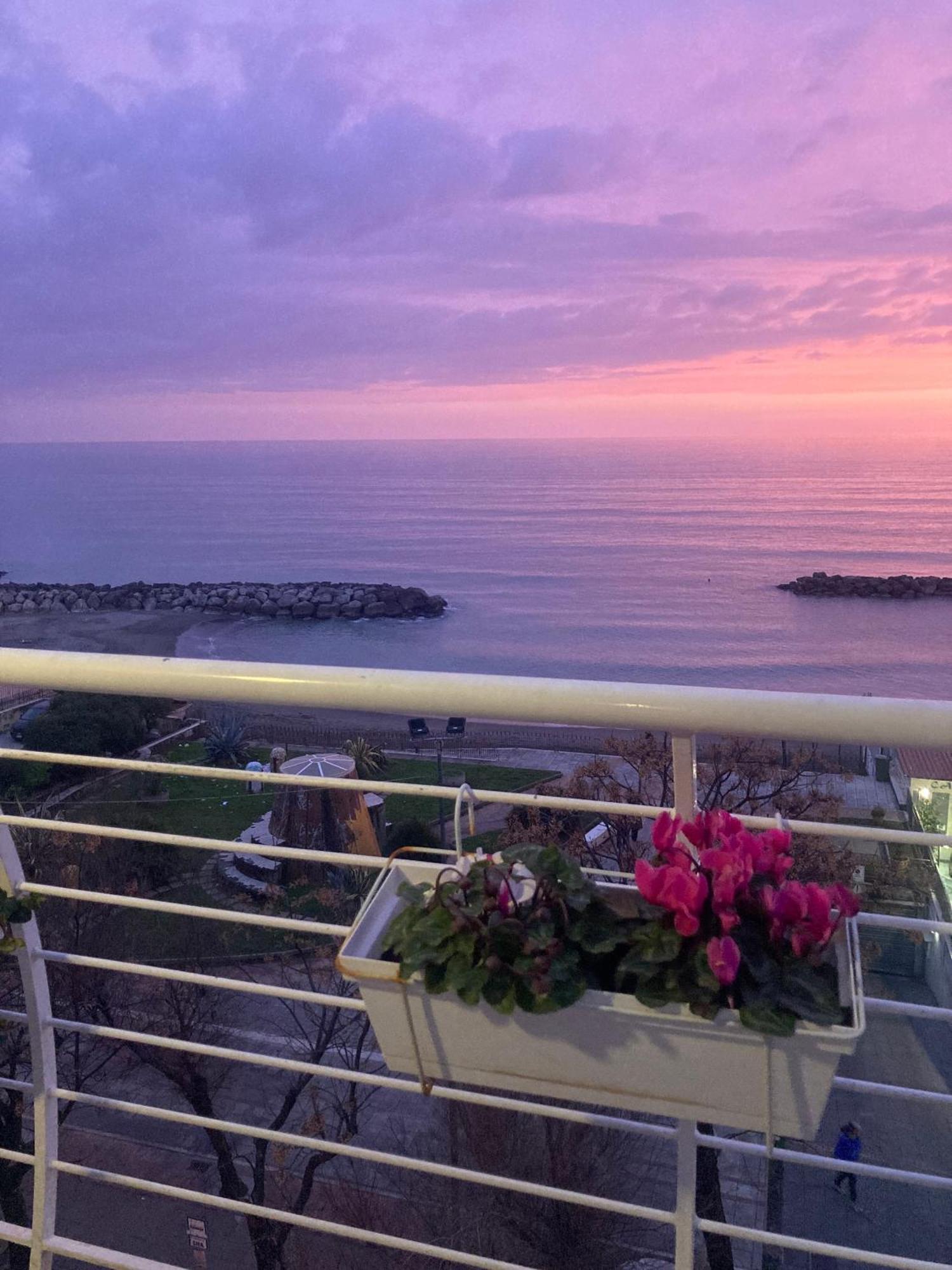 Appartamento Viva La Nonna Salerno Esterno foto
